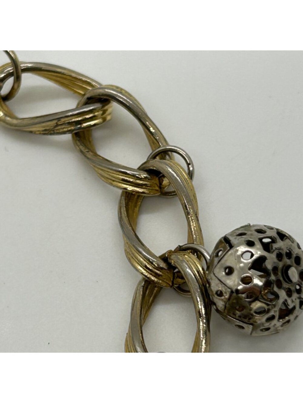 Vintage Gold Tone Double Link Bracelet With Faux Pearl & Filigree Charm Baubles - Picture 6 of 14